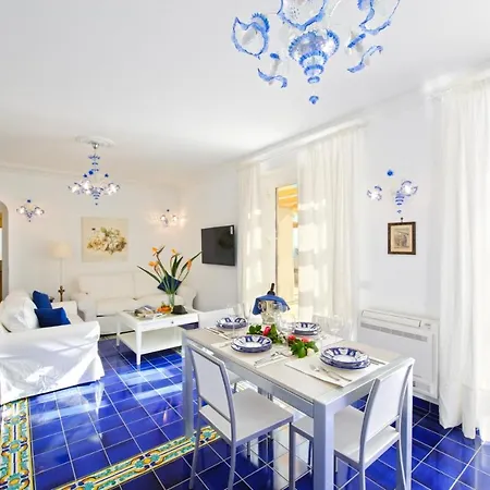 Sleeps 6 Air Con Wifi * Conca dei Marini