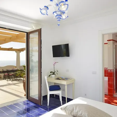Vakantiehuis Sleeps 6 Air Con Wifi